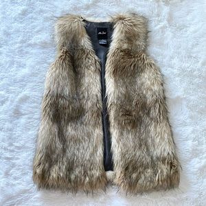 FAUX FUR VEST
